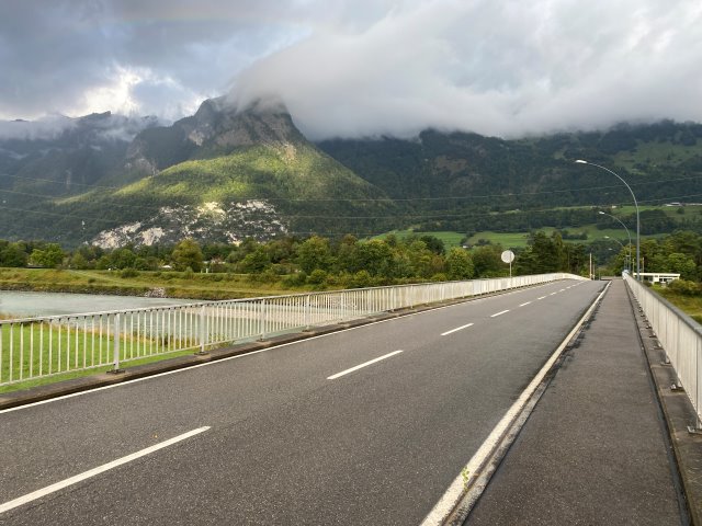 Dreiländereck, Brücke zu Schweiz